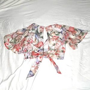Lulumari Floral Crop-Top